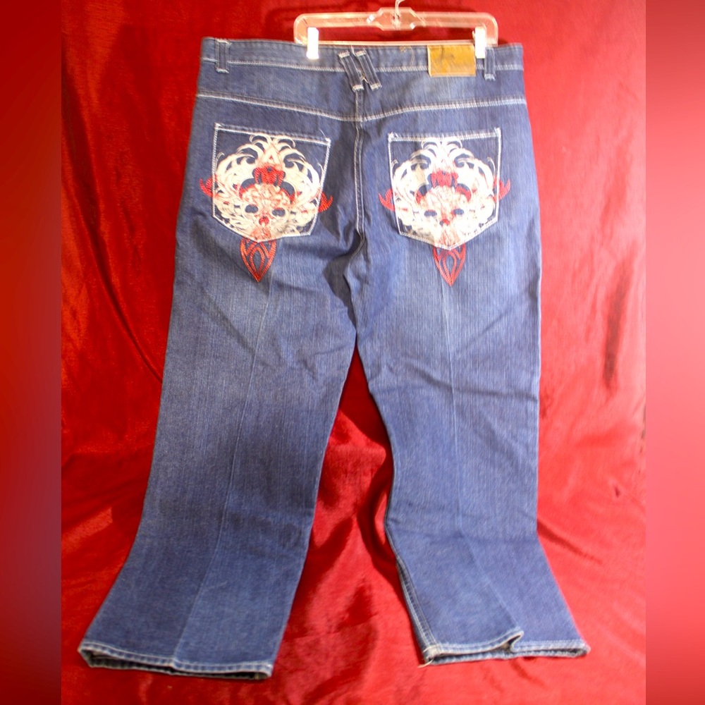 Vintage JNCO Wide Leg Skater Jeans embroidered skull and cross size 44x34